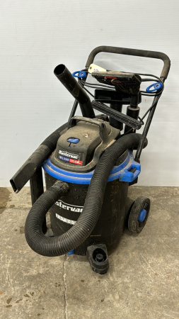 Mastercraft 53L 6HP Portable Vaccum