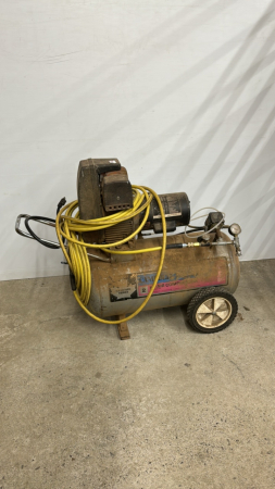 2 HP Air Compressor with Hose