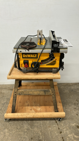 Dewalt Heavy Duty 10" Compact Jobsite Table Saw