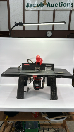 Craftsman Router Table w/Craftsman 800 Router