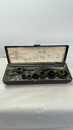 9 Piece Hole Saw Kit with Arbors & Extension