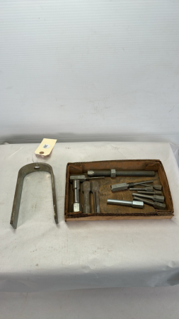 Snap-On Blind Hole Bearing Puller