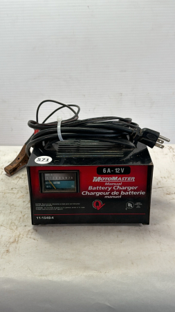 Motomaster 6& 12V Battery Charger