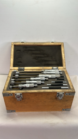 0 to 6" Outside Micrometer Set with Case