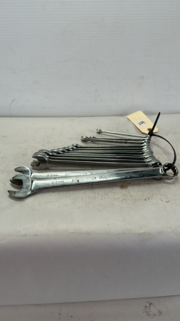 13 Piece Mastercraft Metric Wrench Set