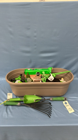 Planter Basket with Accessories