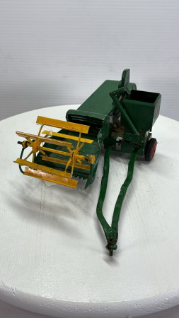 Oliver Pull Type Combine