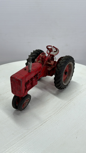 Farmall 200 Tractor