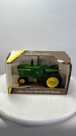 John Deere 3010 Tractor