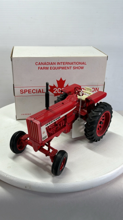 Farmall 806 Tractor