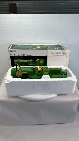 John Deere 8020 Tractor