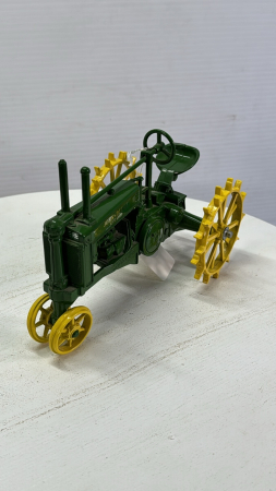 John Deere G Tractor on Steel