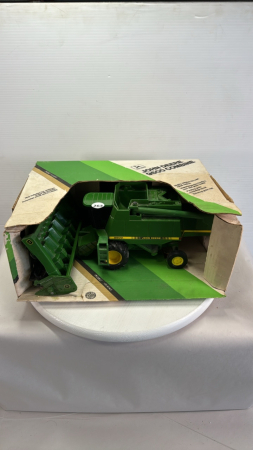 John Deere 9600 Combine with 2 Heads