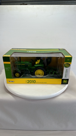 John Deere 2010 Tractor with Disc