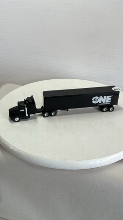 White-New Idea Kenworth Semi
