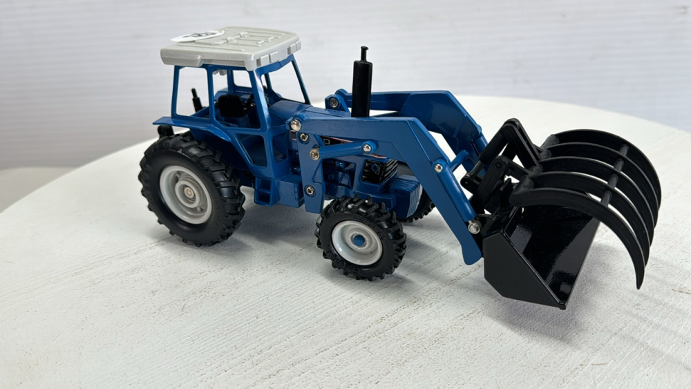 Ford 8630 Tractor w/loader & attachments
