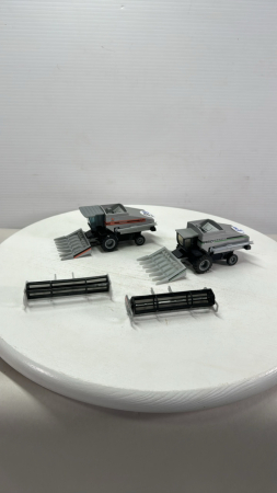 Gleaner R-52 Combine & Gleaner R-50 Combine