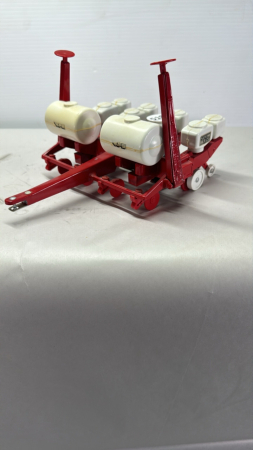 White 4 Row Planter
