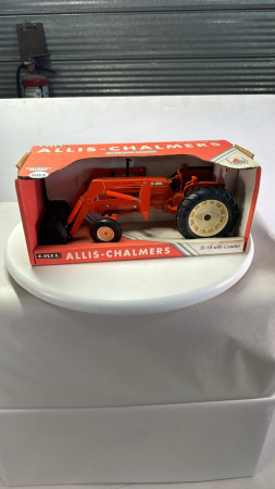 Allis Chalmers D19 Tractor with Loader