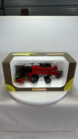 Massey Ferguson 7245 Combine