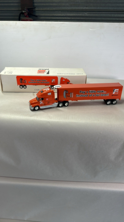 Fram Freightliner Semi