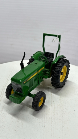 John Deere 950 Tractor