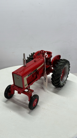 Farmall 706 Diesel Tractor