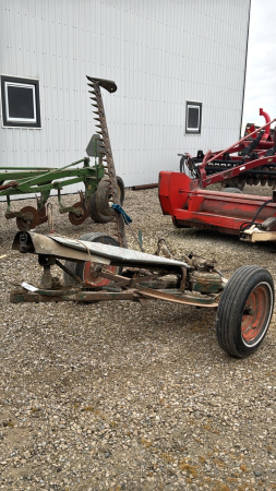 New Idea 7ft Trail Type Sickle Mower