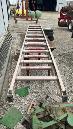 Aluminum 18ft Extension Ladder