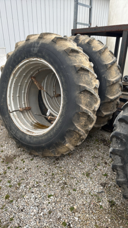 Pair of Firestone 18.4-38 Snap-On Duals