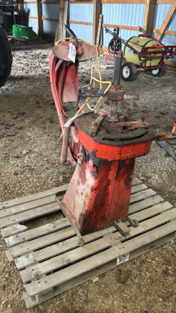 Bishman Tire Changer