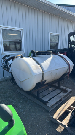 200 Gallon Poly Tank w/Pump & Reel