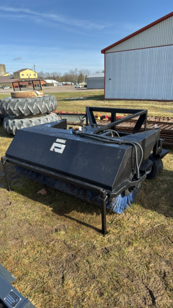 Smyth 6ft Hydraulic Drive Sweeper w/Alo Hookup