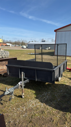 Single Axle Trailer w/Mesh Ramp