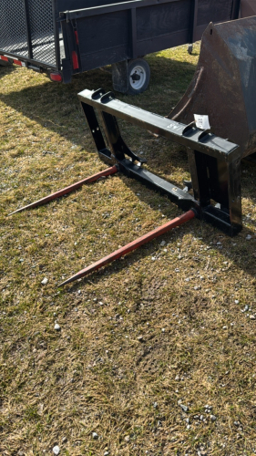 Horst Bale Spear Attachment w/Skid Steer hookup