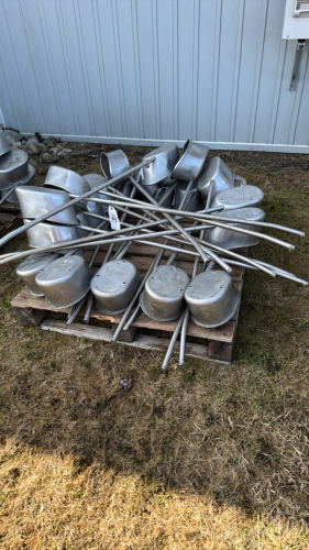 (22) Stainless Steel Drinkers