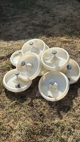 (10) White Plastic Drinkers