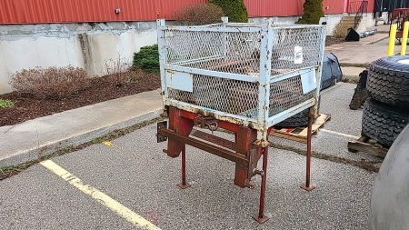 3pth Frame w/Steel Basket and Weights