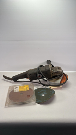 Black & Decker Industrial 7in Angle Grinder