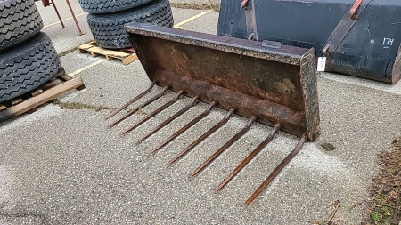 64.5in Manure Bucket