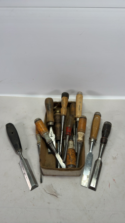 Quantity of Wood Chisels