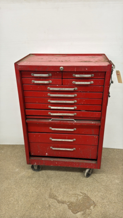 12 Drawer Mechanics Rolling Chest w/Some Tools
