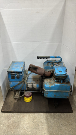 Briggs & Stratton Powered 2100Watt Alternator