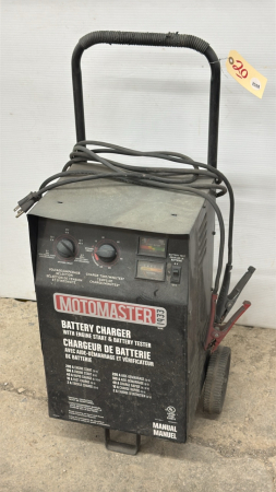 Motomaster Battery Charger w/Boost & Test