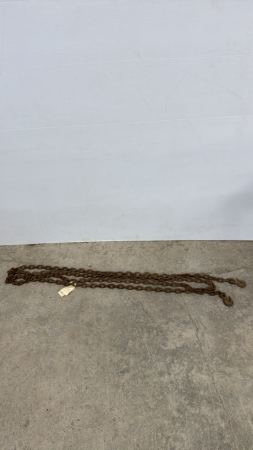 18ft 5/16 Chain w/2 Grab Hooks