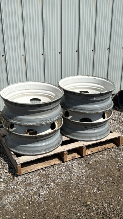 Set of Ford 19.5in Dual Wheel Rims