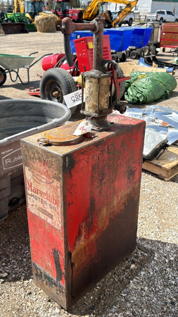 Marveluve Bulk Motor Oil Container w/Pump