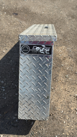 Aluminum Over Fender Truck Tool Box