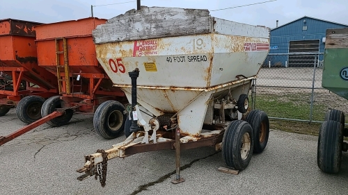 Tyler Tandem Fertilizer Spreader