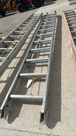 22ft Aluminum Extension Ladder